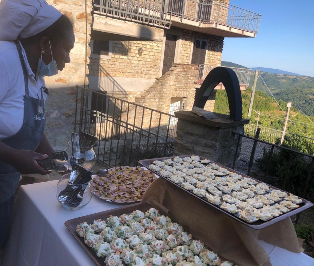 Ristorante Albergo 'L Bunet Cortemilia Bagian luar foto