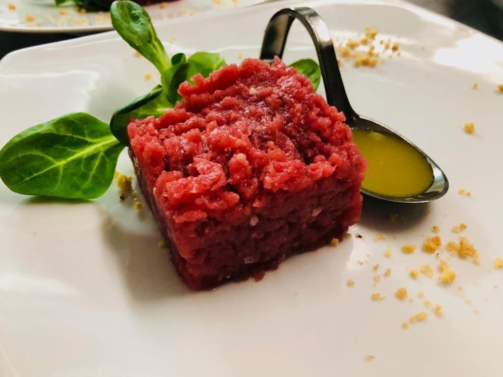 Ristorante Albergo 'L Bunet Cortemilia Bagian luar foto