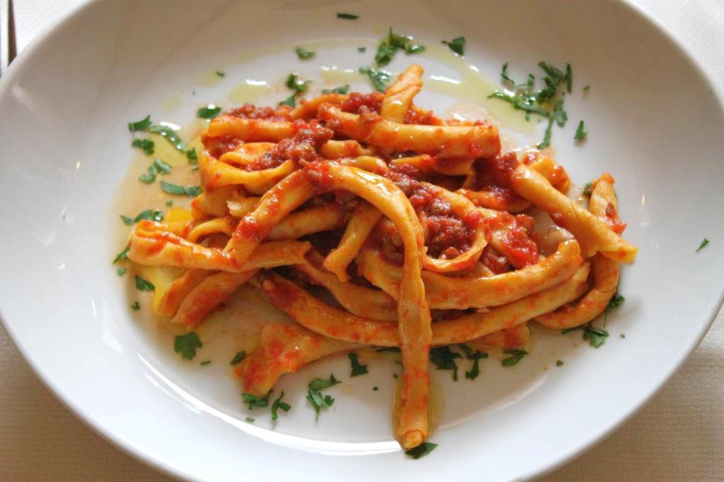 Ristorante Albergo 'L Bunet Cortemilia Bagian luar foto